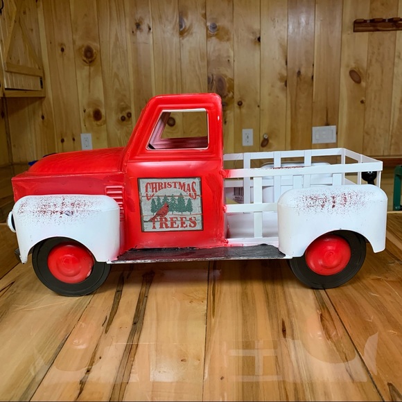 Winter Christmas Red Truck, Red Metal Winter Farmhouse Truck  New! Metal Christmas Truck